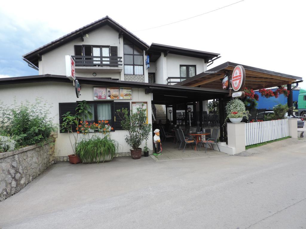 Bed And Breakfast Victoria Ogulin Exterior foto